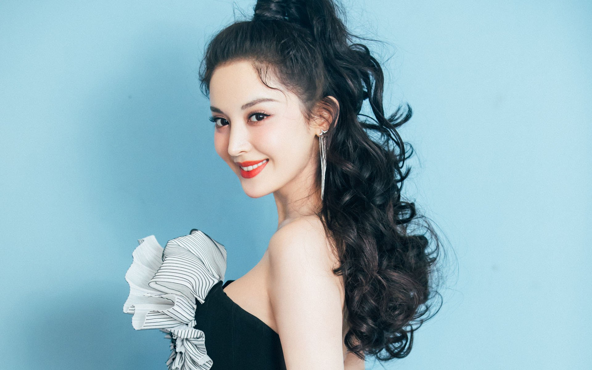 国足新星首次首发收获处子进球，国足新队员